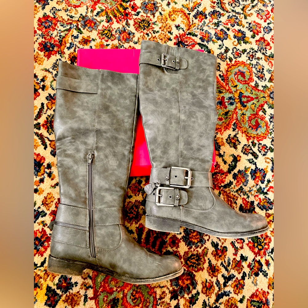 Grey Boots